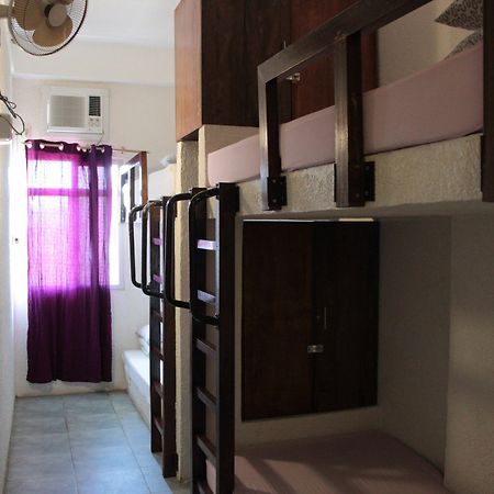 Sea Horse Guest House Корон Екстериор снимка