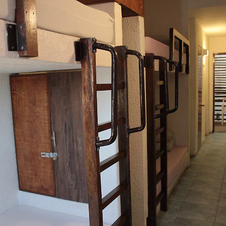 Sea Horse Guest House Корон Екстериор снимка