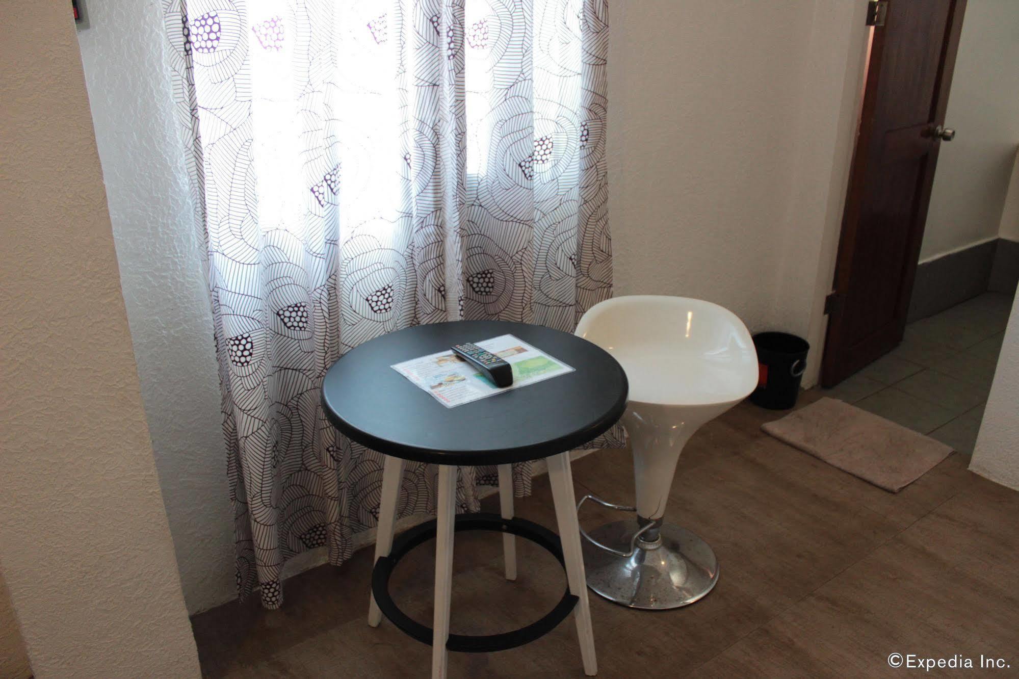 Sea Horse Guest House Корон Екстериор снимка