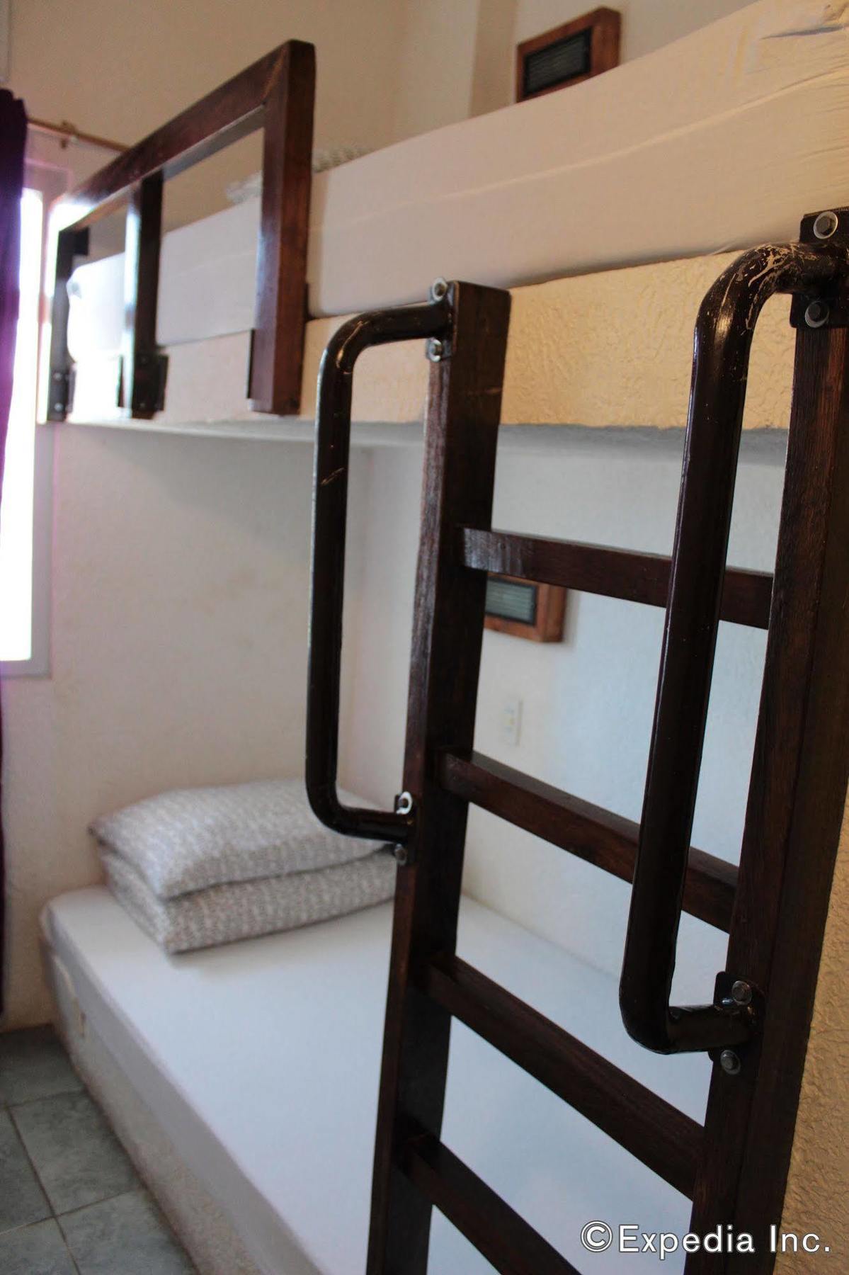 Sea Horse Guest House Корон Екстериор снимка