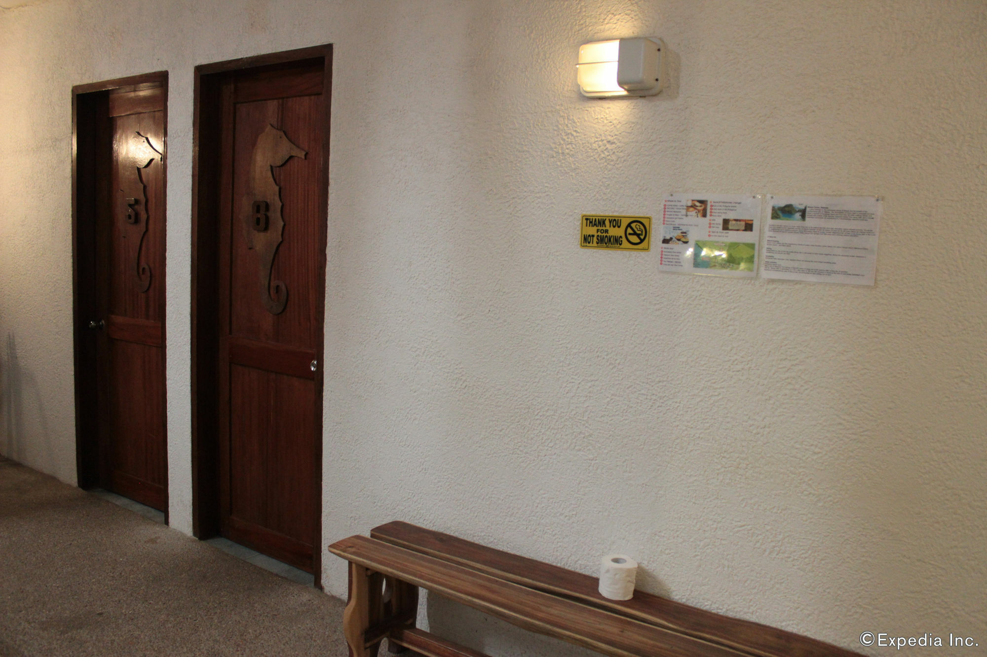 Sea Horse Guest House Корон Екстериор снимка
